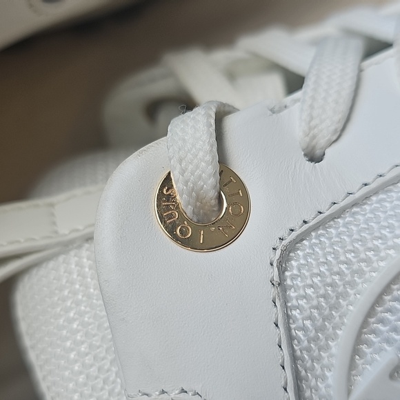 Louis Vuitton Run Away Sneakers - Picture 13 of 14